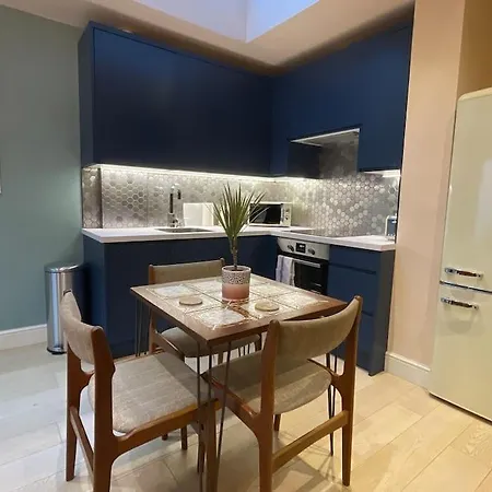 Pillow Menu! 1 Bed Garden Flat Finsbury Park London Exterior photo